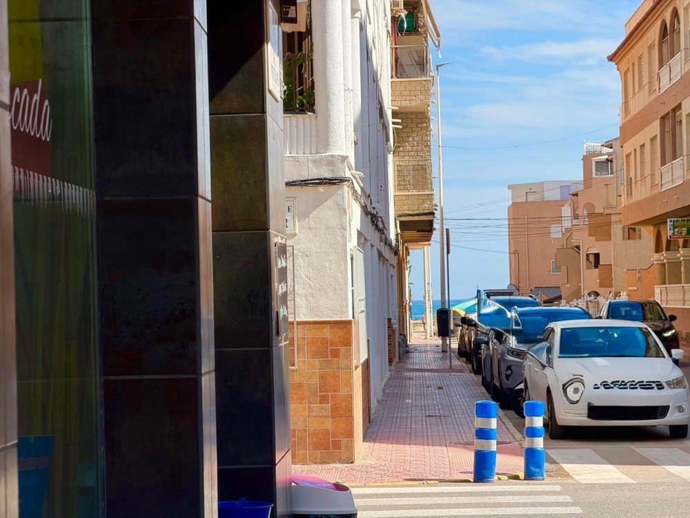 Flat in Torrevieja — image 22